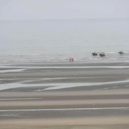 By The Sea In Belgium With Access *